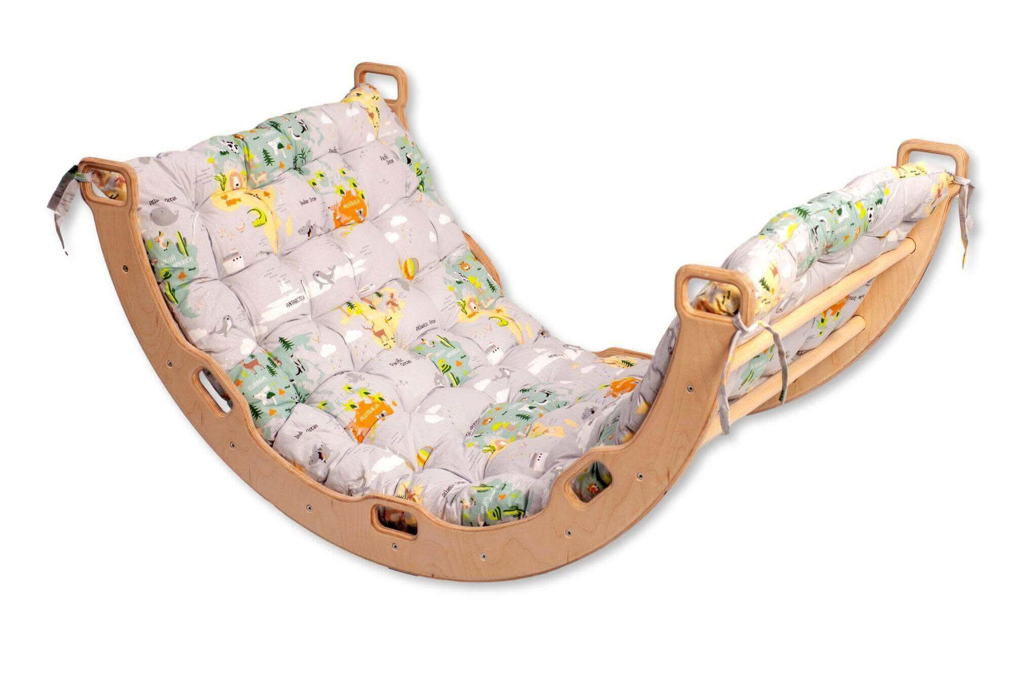 Climbing Arch / Rocker with Map Pattern Pillow